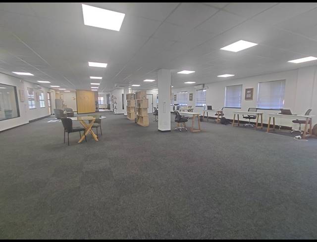 428M² OFFICE TO LET IN BRYANSTON